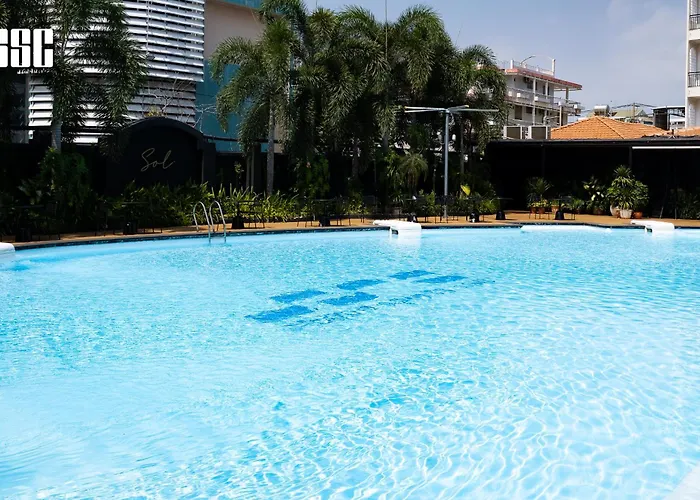 Thien Ha Hotel & Apartment